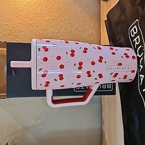 NWT Brumate Era Cherry